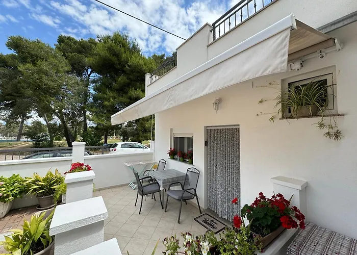 Studio Apartments With Terrace Near Sea - Angela\'S Apartments